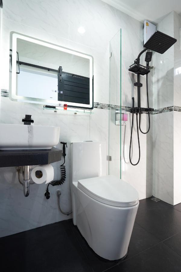 Thonglor Suites Hotel Bangkok Kültér fotó