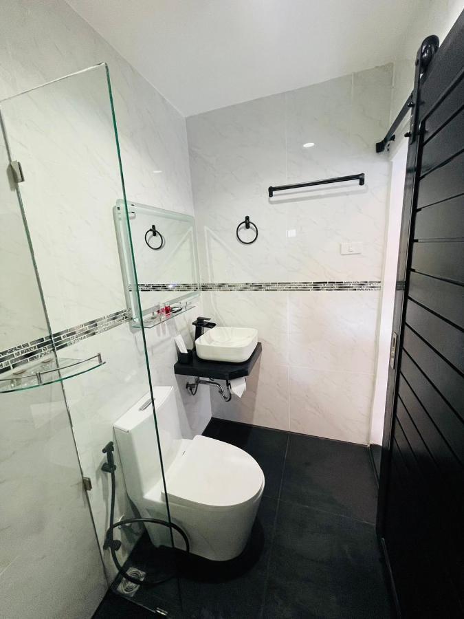 Thonglor Suites Hotel Bangkok Kültér fotó