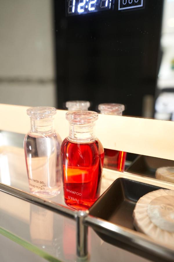 Thonglor Suites Hotel Bangkok Kültér fotó
