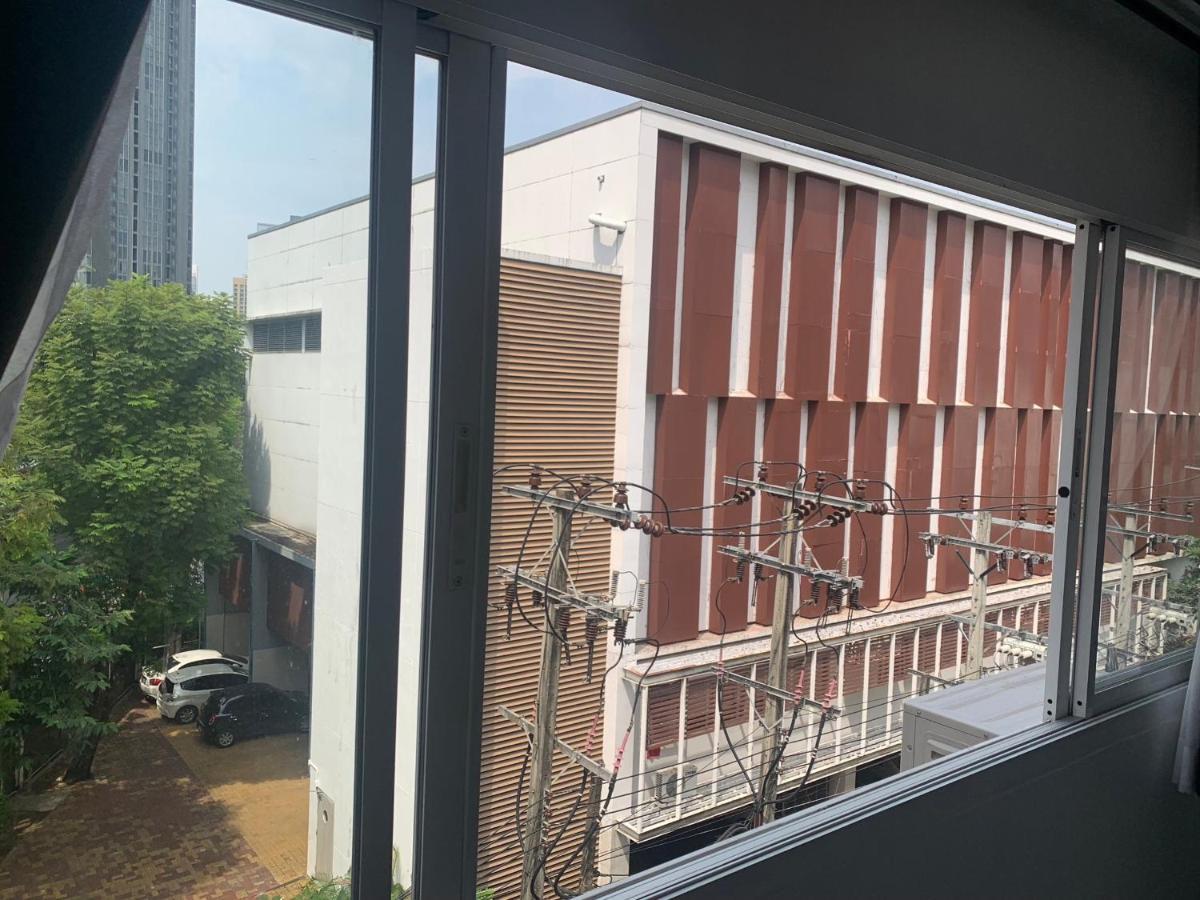 Thonglor Suites Hotel Bangkok Kültér fotó